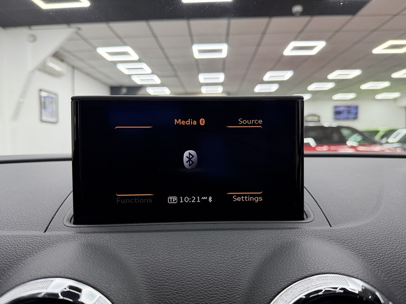 Audi A3 2.0 TDI S line Hatchback 3dr Diesel Manual Euro 5 (s/s) (150 ps) - U6478