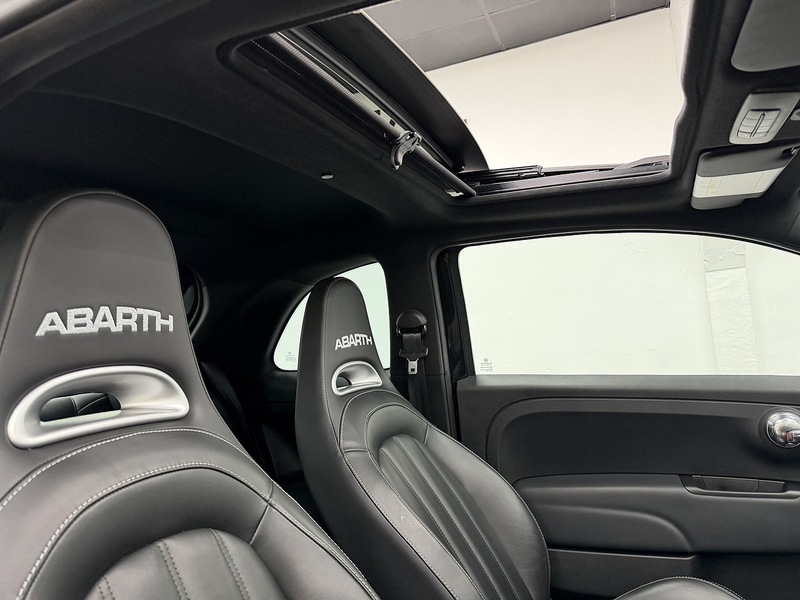 Abarth 595 1.4 T-Jet Turismo 70th Hatchback 3dr Petrol Auto Euro 6 (165 bhp) - U6480