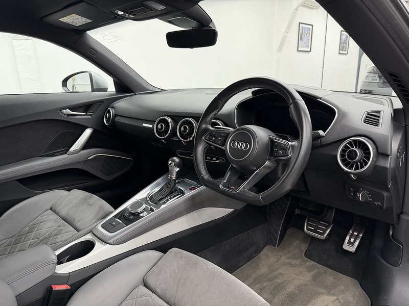 Audi TTS 2.0 TFSI Coupe 3dr Petrol S Tronic quattro Euro 6 (s/s) (310 ps) - U6483