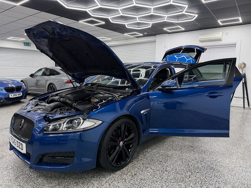 Jaguar XF 2.2d R-Sport Black Sportbrake 5dr Diesel Auto Euro 5 (s/s) (200 ps) - U6488
