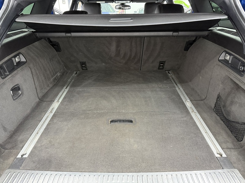 Jaguar XF 2.2d R-Sport Black Sportbrake 5dr Diesel Auto Euro 5 (s/s) (200 ps) - U6488