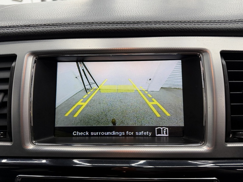 Jaguar XF 2.2d R-Sport Black Sportbrake 5dr Diesel Auto Euro 5 (s/s) (200 ps) - U6488