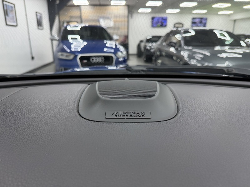 Jaguar XF 2.2d R-Sport Black Sportbrake 5dr Diesel Auto Euro 5 (s/s) (200 ps) - U6488