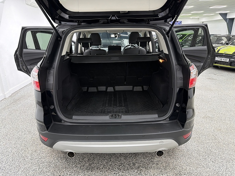 Ford Kuga 2.0 TDCi Titanium SUV 5dr Diesel Manual Euro 6 (s/s) (150 ps) - U6493