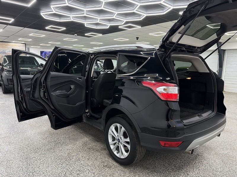 Ford Kuga 2.0 TDCi Titanium SUV 5dr Diesel Manual Euro 6 (s/s) (150 ps) - U6493