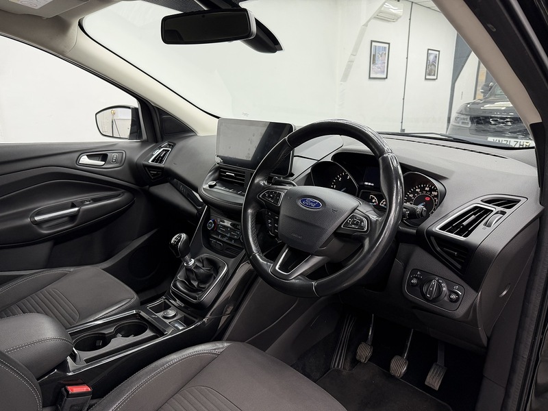 Ford Kuga 2.0 TDCi Titanium SUV 5dr Diesel Manual Euro 6 (s/s) (150 ps) - U6493