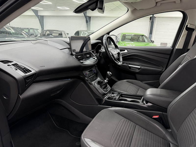 Ford Kuga 2.0 TDCi Titanium SUV 5dr Diesel Manual Euro 6 (s/s) (150 ps) - U6493