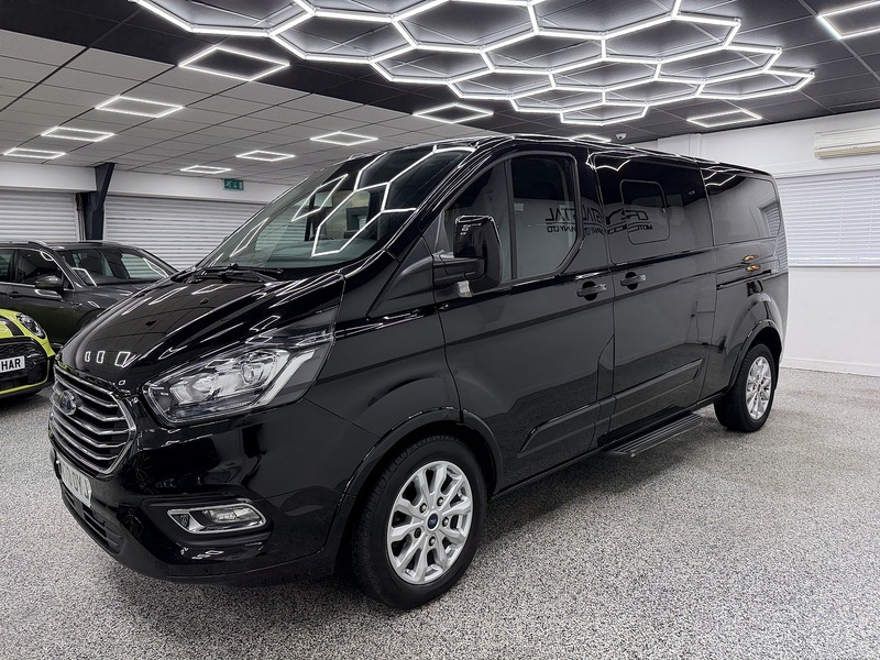 Ford Tourneo Custom 320 EcoBlue Titanium - U6495