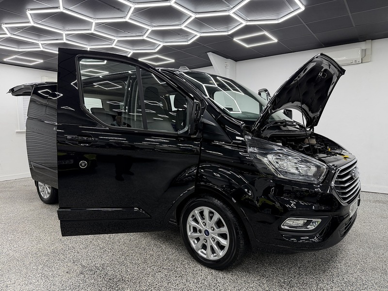 Ford Tourneo Custom 320 EcoBlue Titanium - U6495