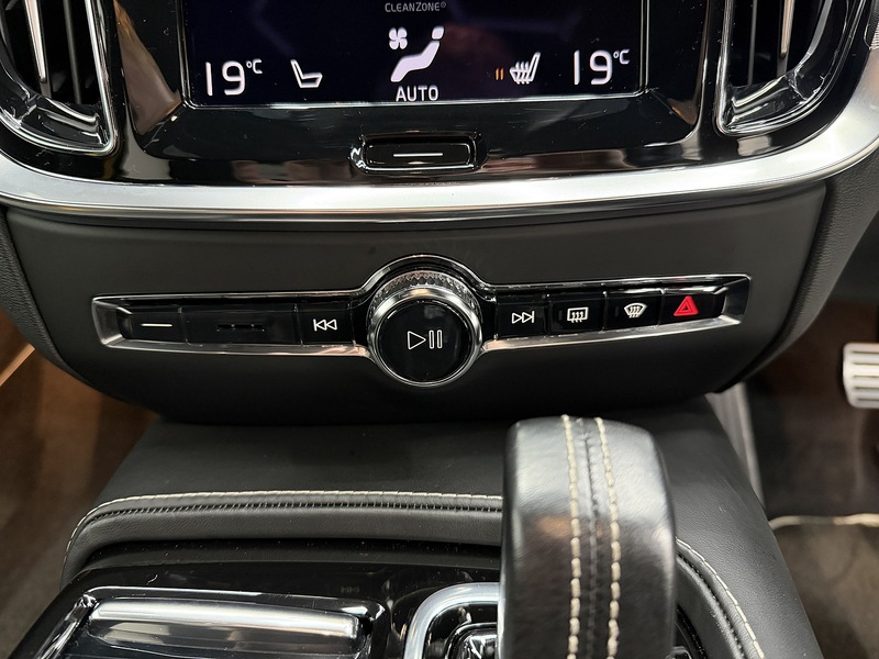 Volvo S60 2.0h T8 Recharge 11.6kWh Polestar Engineered Saloon 4dr Petrol Plug-in Hybrid Auto AWD Euro 6 (s/s) - U6497