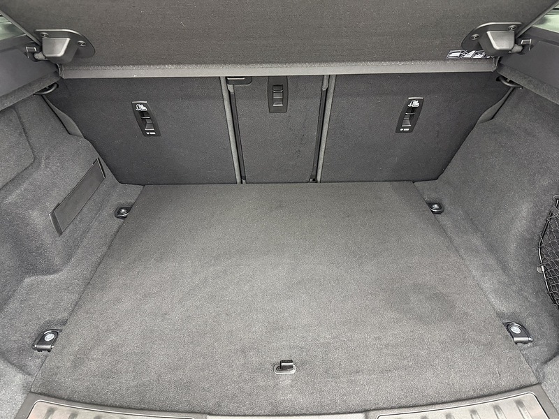 Land Rover Range Rover Evoque 2.0 D240 MHEV R-Dynamic SE SUV 5dr Diesel Auto 4WD Euro 6 (s/s) (240 ps) - U6499