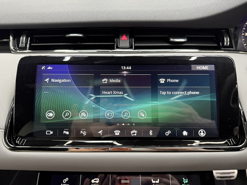 Land Rover Range Rover Evoque 2.0 D240 MHEV R-Dynamic SE SUV 5dr Diesel Auto 4WD Euro 6 (s/s) (240 ps) - U6499