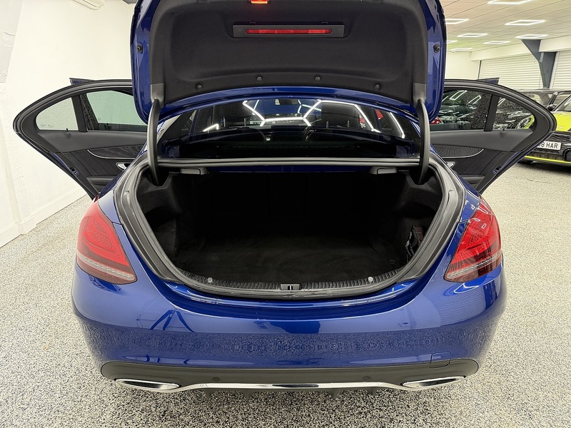 Mercedes-Benz C Class 2.0 C300d AMG Line (Premium) Saloon 4dr Diesel G-Tronic+ Euro 6 (s/s) (245 ps) - U6500