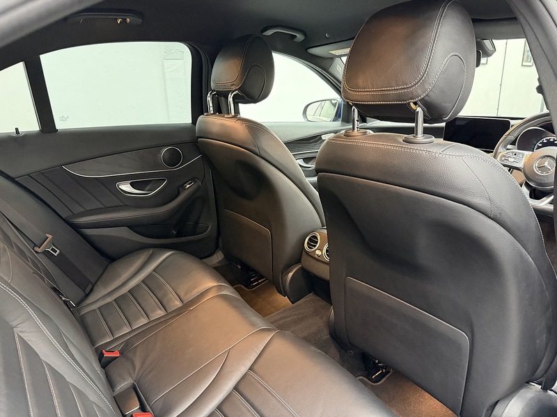 Mercedes-Benz C Class 2.0 C300d AMG Line (Premium) Saloon 4dr Diesel G-Tronic+ Euro 6 (s/s) (245 ps) - U6500