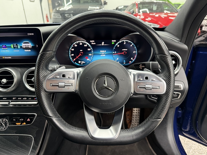 Mercedes-Benz C Class 2.0 C300d AMG Line (Premium) Saloon 4dr Diesel G-Tronic+ Euro 6 (s/s) (245 ps) - U6500