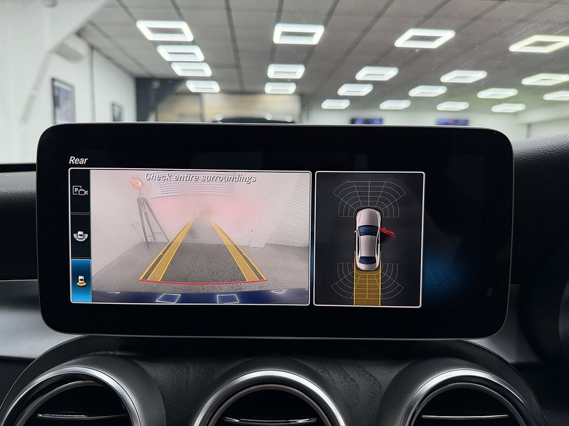 Mercedes-Benz C Class 2.0 C300d AMG Line (Premium) Saloon 4dr Diesel G-Tronic+ Euro 6 (s/s) (245 ps) - U6500