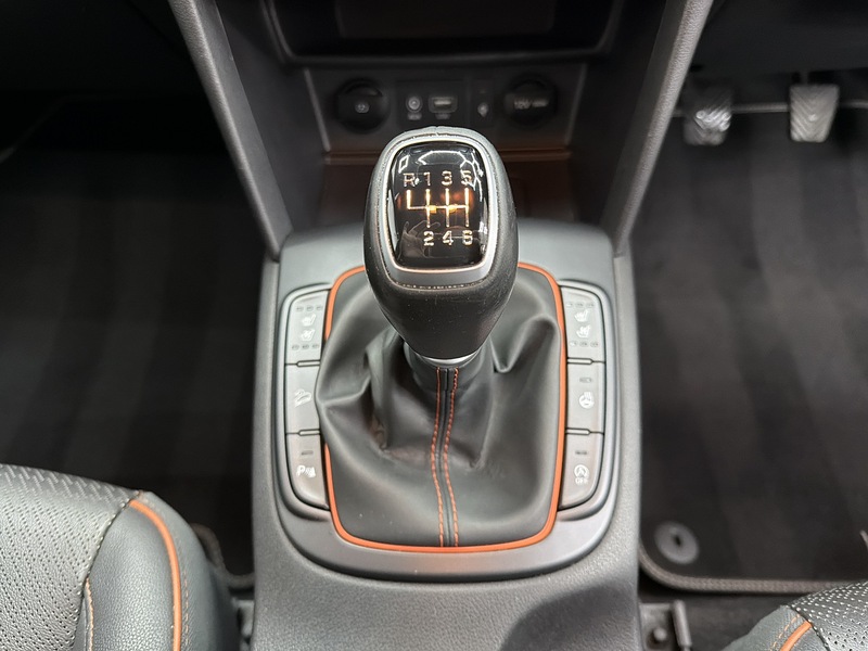 Hyundai KONA 1.0 T-GDi Premium SE SUV 5dr Petrol Manual Euro 6 (s/s) (120 ps) - U6504