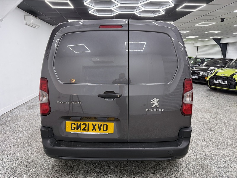 Peugeot Partner 1.5 BlueHDi 1000 Professional Standard Panel Van 5dr Diesel EAT8 SWB Euro 6 (s/s) (130 bhp) - U6510