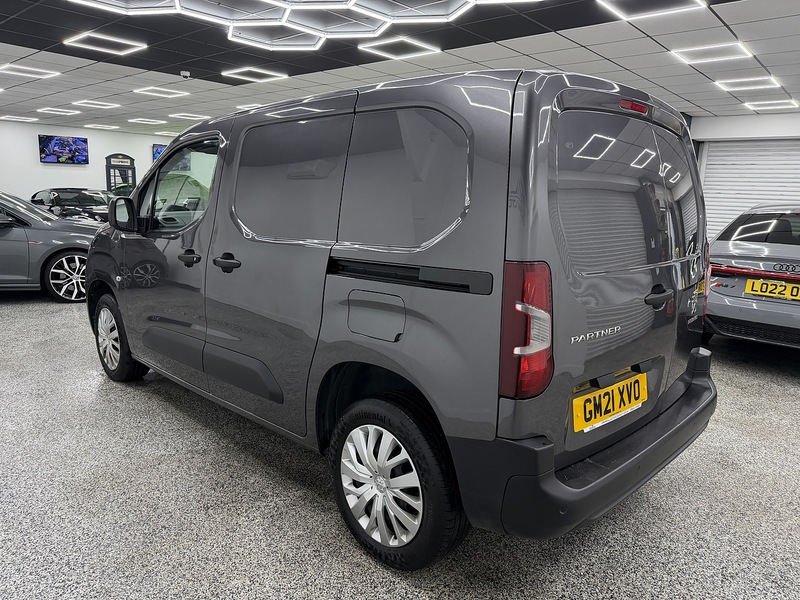 Peugeot Partner 1.5 BlueHDi 1000 Professional Standard Panel Van 5dr Diesel EAT8 SWB Euro 6 (s/s) (130 bhp) - U6510