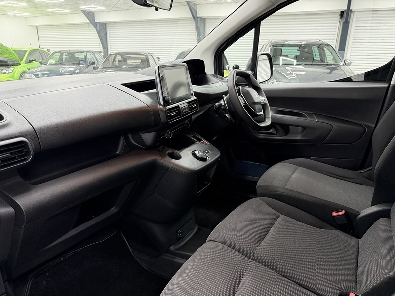 Peugeot Partner 1.5 BlueHDi 1000 Professional Standard Panel Van 5dr Diesel EAT8 SWB Euro 6 (s/s) (130 bhp) - U6510