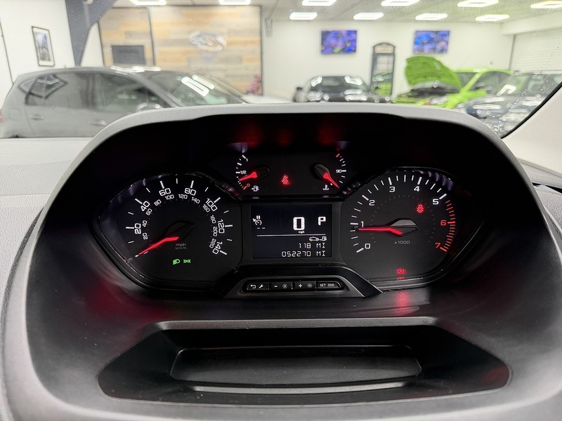 Peugeot Partner 1.5 BlueHDi 1000 Professional Standard Panel Van 5dr Diesel EAT8 SWB Euro 6 (s/s) (130 bhp) - U6510