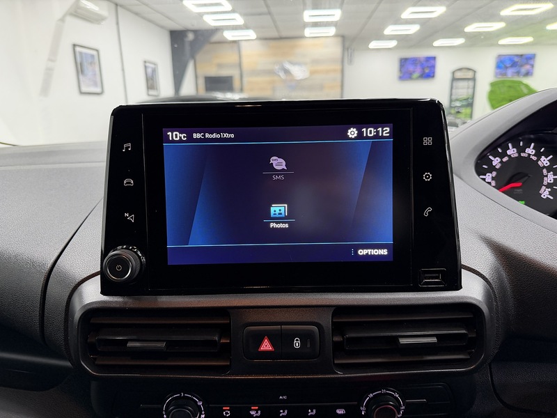 Peugeot Partner 1.5 BlueHDi 1000 Professional Standard Panel Van 5dr Diesel EAT8 SWB Euro 6 (s/s) (130 bhp) - U6510