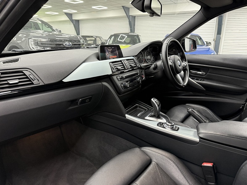 BMW 3 Series 2.0 320d M Sport Saloon 4dr Diesel Auto xDrive Euro 5 (s/s) (184 ps) - U6514