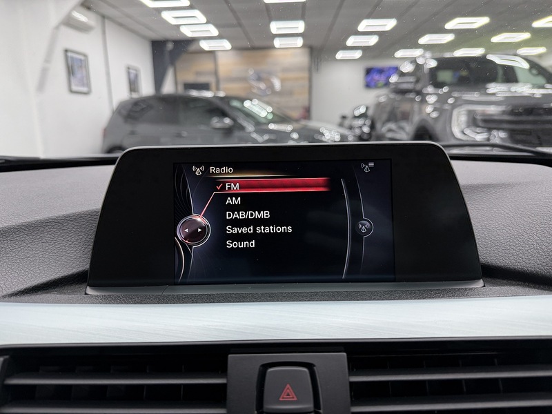 BMW 3 Series 2.0 320d M Sport Saloon 4dr Diesel Auto xDrive Euro 5 (s/s) (184 ps) - U6514