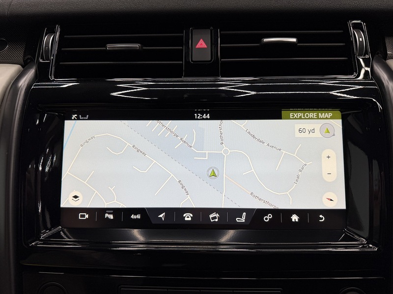 Land Rover Discovery 3.0 TD V6 HSE SUV 5dr Diesel Auto 4WD Euro 6 (s/s) (258 ps) - U6516