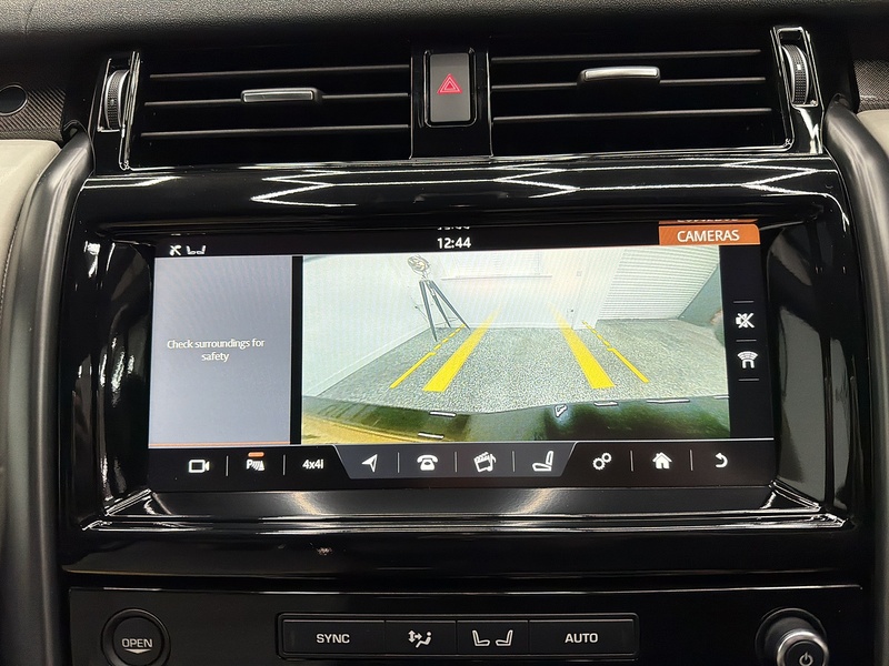 Land Rover Discovery 3.0 TD V6 HSE SUV 5dr Diesel Auto 4WD Euro 6 (s/s) (258 ps) - U6516