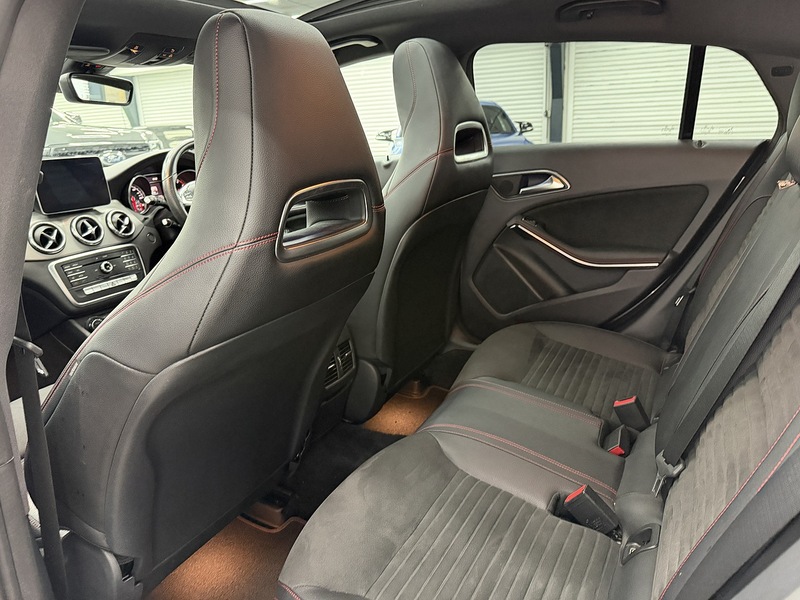 Mercedes-Benz CLA 2.0 CLA220 AMG Line Night Edition (Plus) Shooting Brake 5dr Petrol 7G-DCT 4MATIC Euro 6 (s/s) (184 - U6519