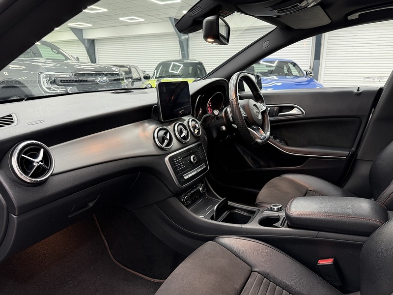 Mercedes-Benz CLA 2.0 CLA220 AMG Line Night Edition (Plus) Shooting Brake 5dr Petrol 7G-DCT 4MATIC Euro 6 (s/s) (184 - U6519