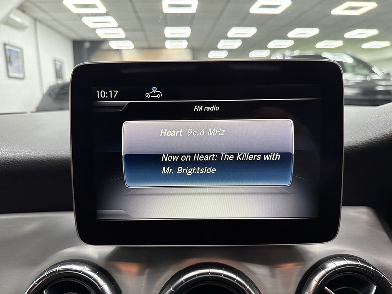 Mercedes-Benz CLA 2.0 CLA220 AMG Line Night Edition (Plus) Shooting Brake 5dr Petrol 7G-DCT 4MATIC Euro 6 (s/s) (184 - U6519