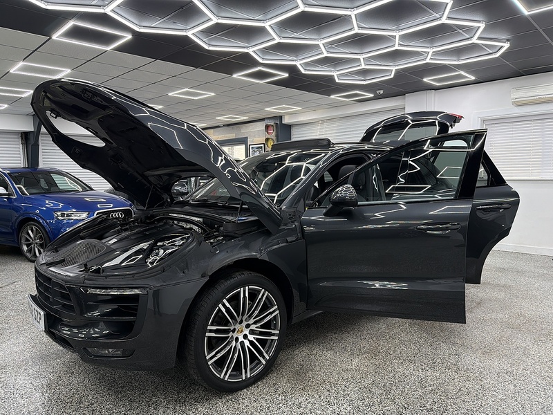 Porsche Macan 3.0 TD V6 S SUV 5dr Diesel PDK 4WD Euro 6 (s/s) (258 ps) - U6523