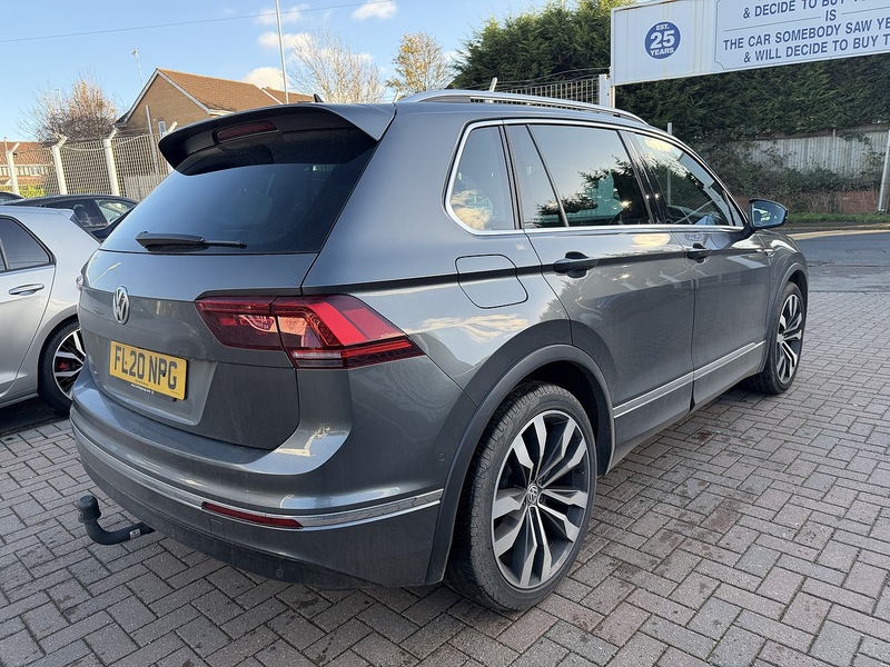 Volkswagen Tiguan 2.0 TDI R-Line Tech SUV 5dr Diesel DSG Euro 6 (s/s) (150 ps) - U6524
