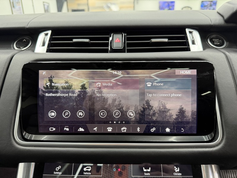 Land Rover Range Rover Sport 2.0 Si4 HSE SUV 5dr Petrol Auto 4WD Euro 6 (s/s) (300 ps) - U6527