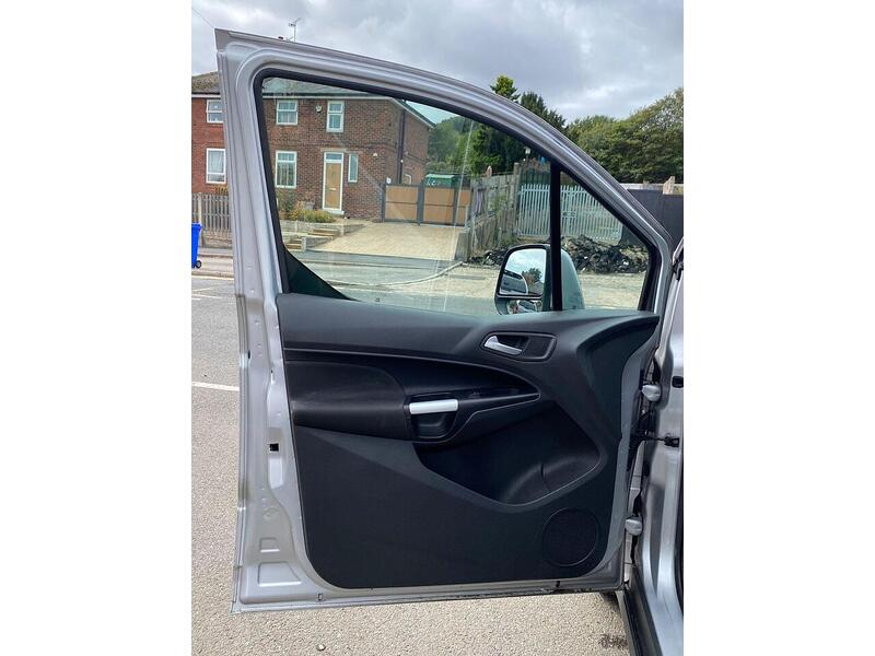 Ford Transit Connect Transit Connect 1.5 TDCi 240 Limited L2 H1 5dr - U10