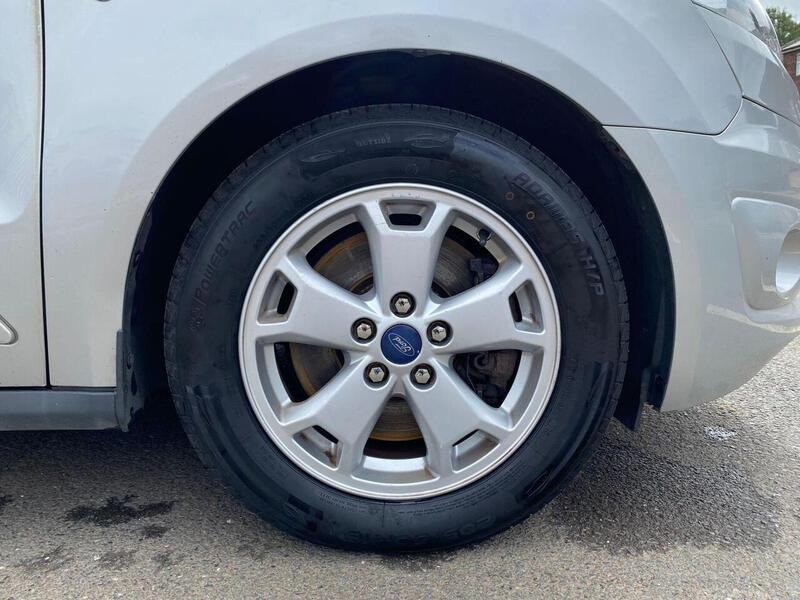 Ford Transit Connect Transit Connect 1.5 TDCi 240 Limited L2 H1 5dr - U10