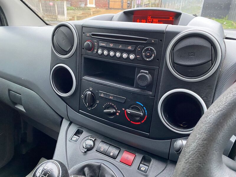 Citroen Berlingo 1.6 HDi 625 Enterprise Panel Van 5dr Diesel Manual L1 (Euro 5) (133 g/km, 75 bhp) - U107