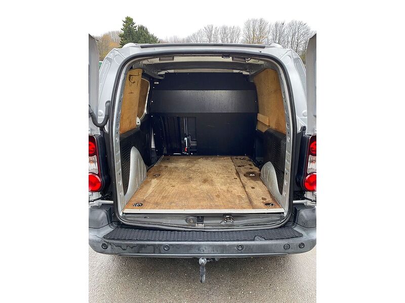 Citroen Berlingo 1.6 HDi 625 Enterprise Panel Van 5dr Diesel Manual L1 (Euro 5) (133 g/km, 75 bhp) - U107