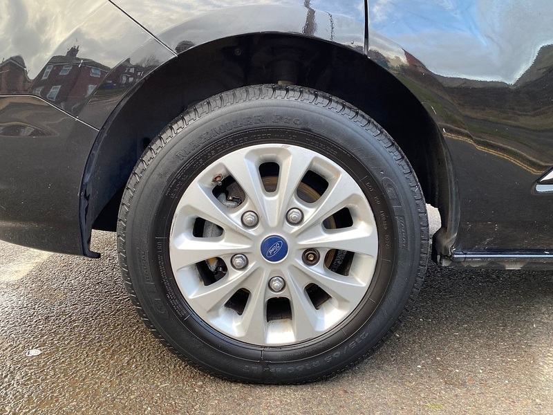 Ford Transit Custom 2.0 300 EcoBlue Limited Panel Van 5dr Diesel Auto L2 H1 Euro 6 (s/s) (130 ps) - U110