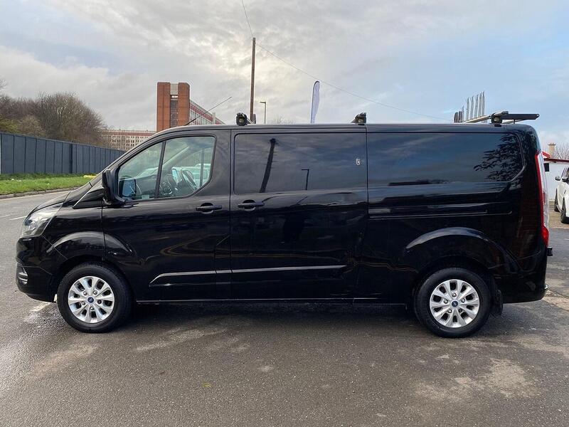 Ford Transit Custom 2.0 300 EcoBlue Limited Panel Van 5dr Diesel Auto L2 H1 Euro 6 (s/s) (130 ps) - U110
