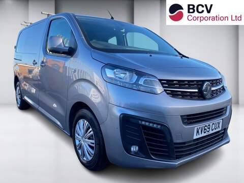 Vauxhall Vivaro 1.6 CDTi 2900 Sportive Panel Van 5dr Diesel Manual L2 H1 Euro 5 (115 ps)