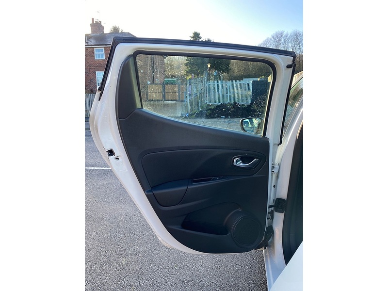 Renault Clio 1.5 dCi Dynamique S Nav Hatchback 5dr Diesel Manual Euro 6 (s/s) (90 ps) - U116