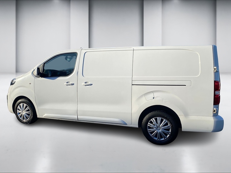 Vauxhall Vivaro 2.0 Turbo D 3100 Sportive Panel Van 5dr Diesel Manual L2 H1 Euro 6 (s/s) (150 ps) - U117