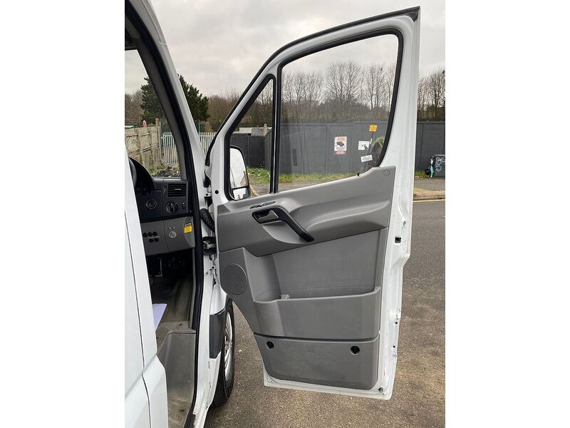 Mercedes-Benz Sprinter 2.1 313 CDi Panel Van 4dr Diesel Manual RWD L1 H3 (222 g/km, 129 bhp) - U120