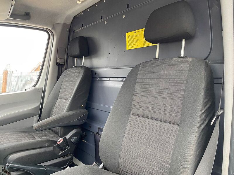 Mercedes-Benz Sprinter 2.1 313 CDi Panel Van 4dr Diesel Manual RWD L1 H3 (222 g/km, 129 bhp) - U120