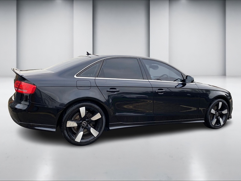 Audi A4 2.0 TFSI Dynamik Saloon 4dr Petrol Manual quattro Euro 5 (s/s) (211 ps) - U122