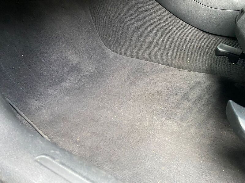 Audi A4 2.0 TFSI Dynamik Saloon 4dr Petrol Manual quattro Euro 5 (s/s) (211 ps) - U122