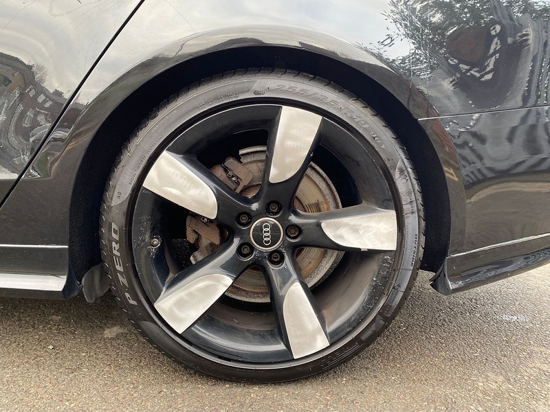 Audi A4 2.0 TFSI Dynamik Saloon 4dr Petrol Manual quattro Euro 5 (s/s) (211 ps) - U122